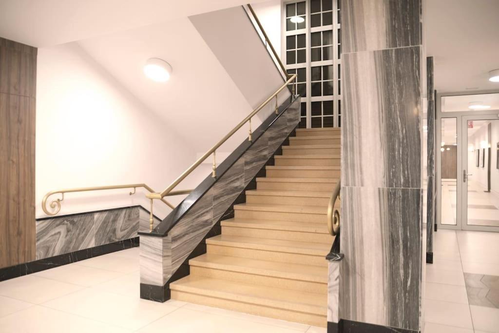Unique Apartment City Center Breslávia Exterior foto